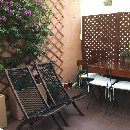 Chambre 1 Personne Avec Terrasse Centre Ville Marseille 3 Nuits Min , Femme Uniquement Экстерьер фото