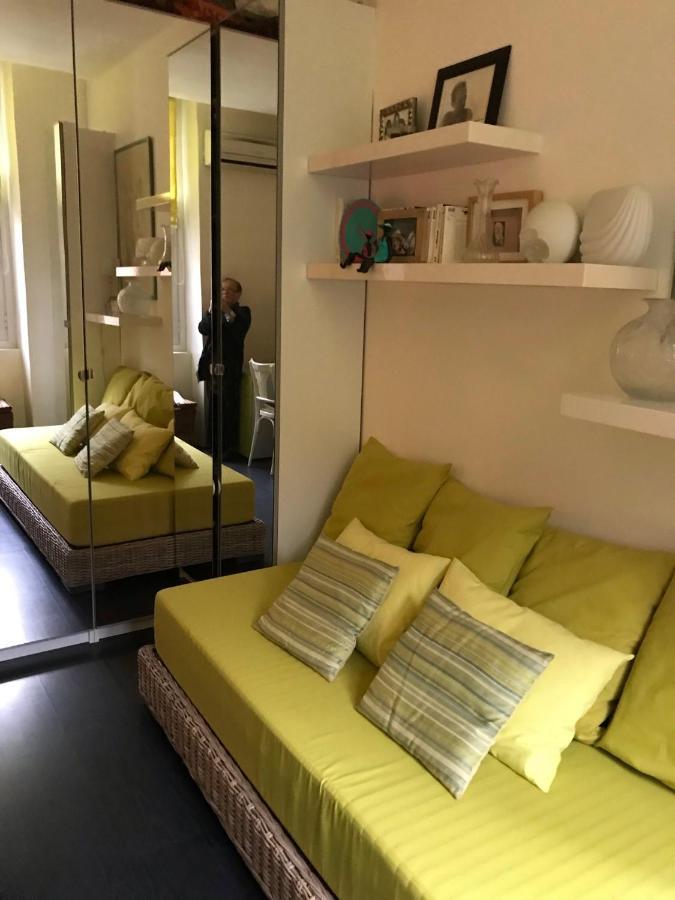Chambre 1 Personne Avec Terrasse Centre Ville Marseille 3 Nuits Min , Femme Uniquement Экстерьер фото